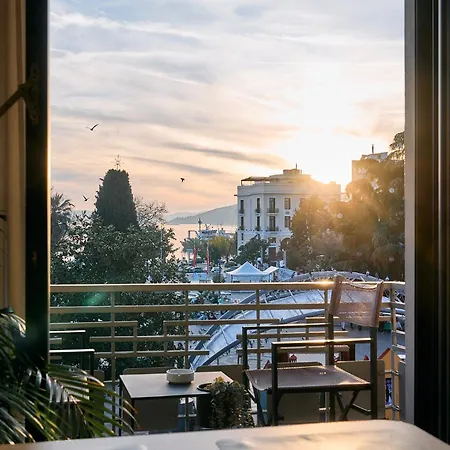 Urban Flat 2026 - At Square - Pet Friendly *