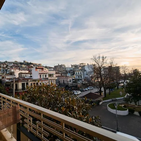 Urban Flat 2026 - At Square - Pet Friendly - 1000 Mbps Fiber Internet * Kavala