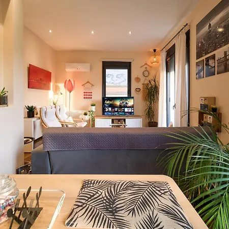 Urban Flat 2026 - At Square - Pet Friendly - 1000 Mbps Fiber Internet
